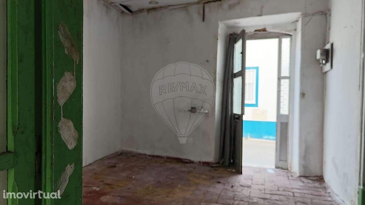 Moradia T2 para venda - Grande imagem: 2/12