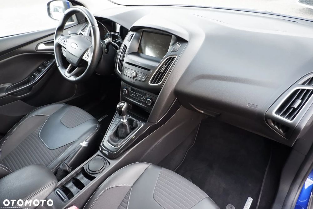 Ford Focus 1.5 EcoBoost STart-Stopp-System Titanium - 4