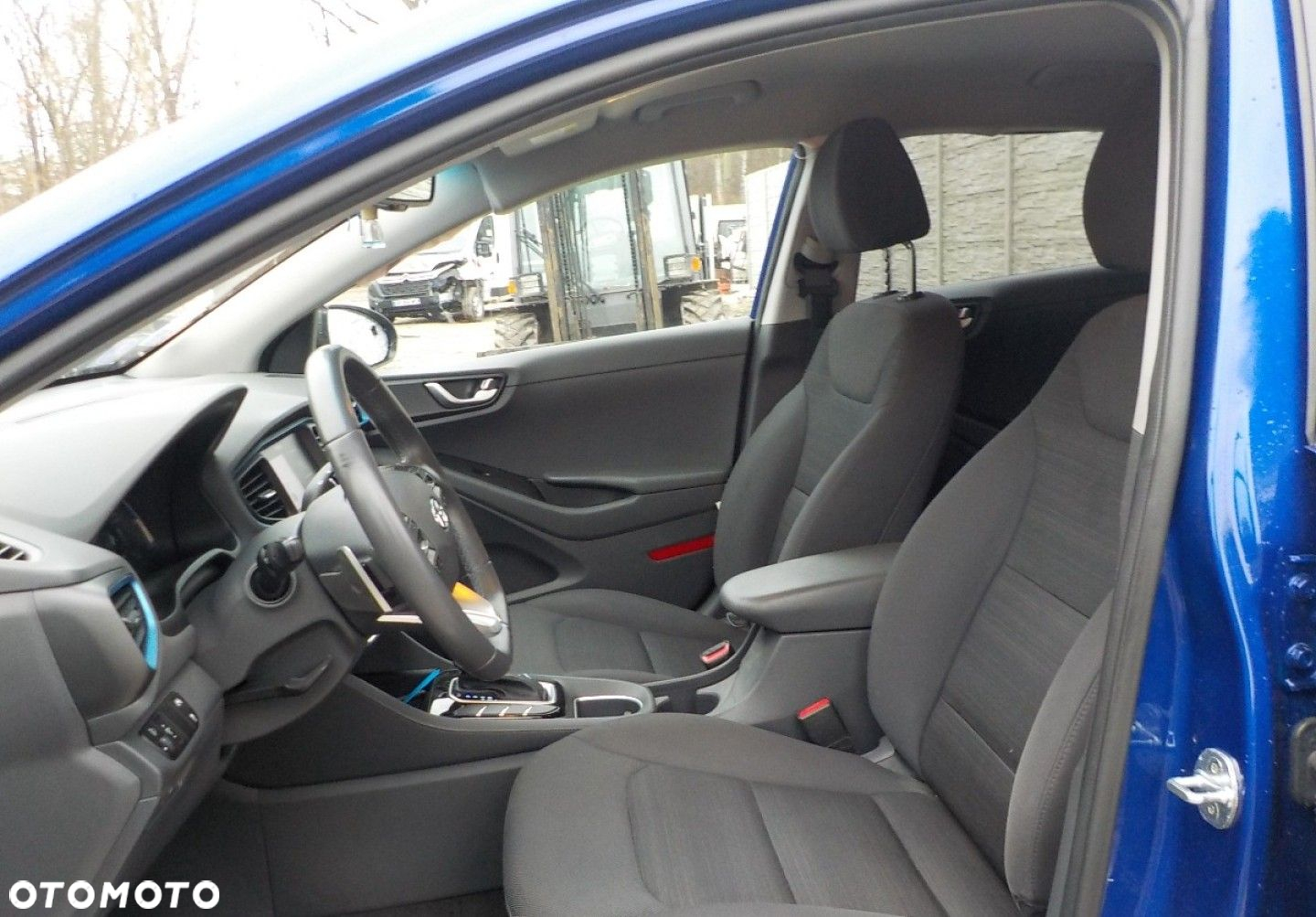Hyundai IONIQ - 26