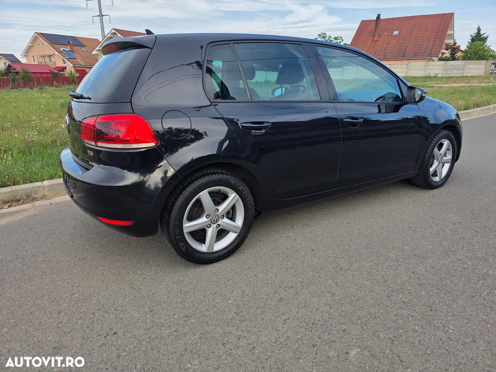 Volkswagen Golf 1.4 TSI Exclusive - 2