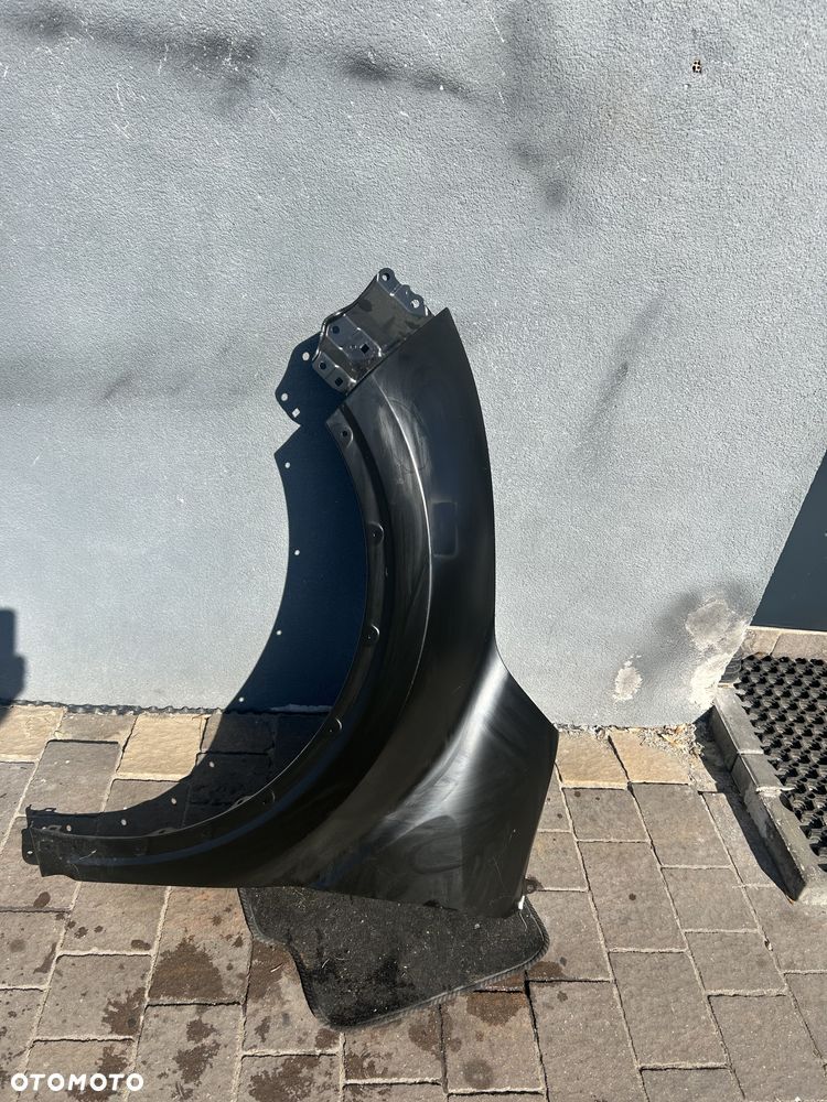 TOYOTA C-HR BLOTNIK LEWY NOWY ORG. - 1