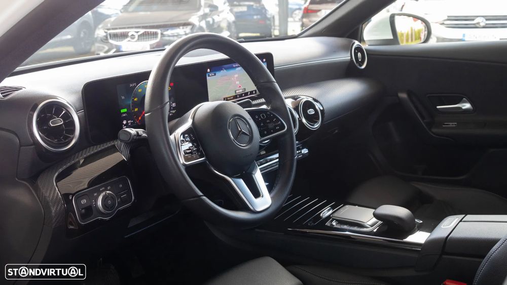 Mercedes-Benz A 250 e Style Plus - 4