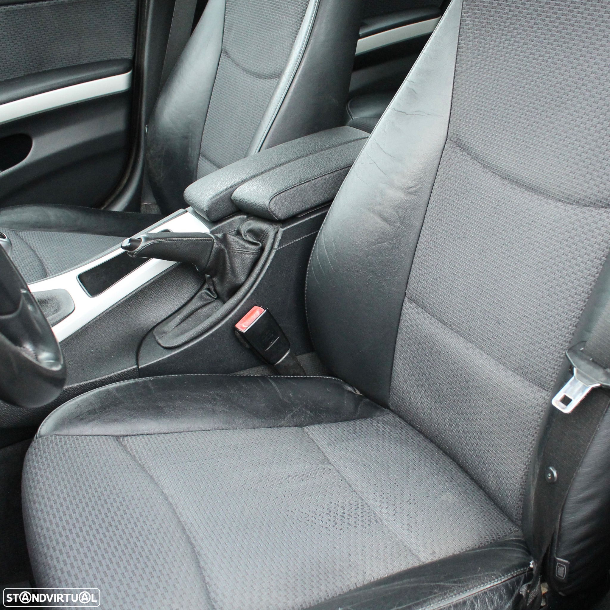 BMW 318 d Touring Sport - 15