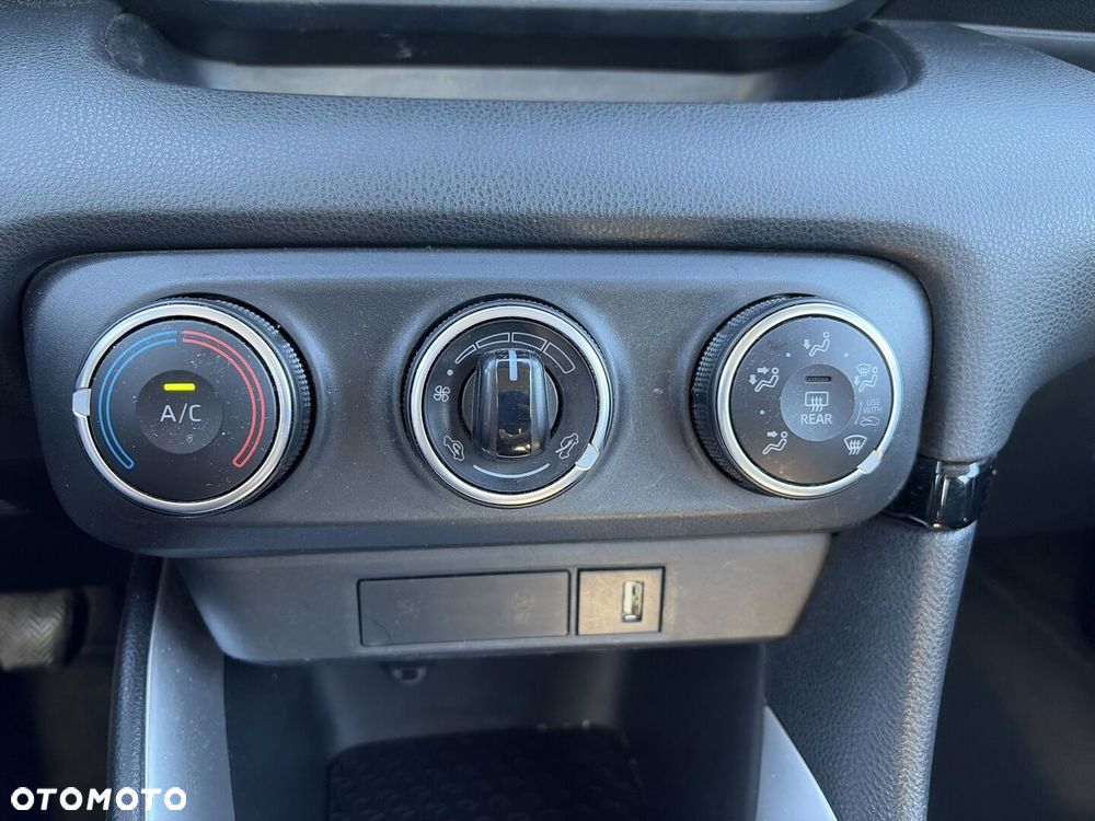 Toyota Yaris 1.5 Comfort - 22