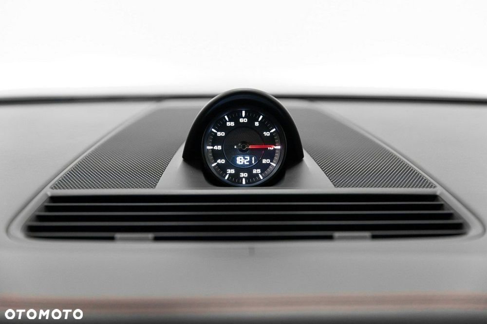 Porsche Panamera - 26