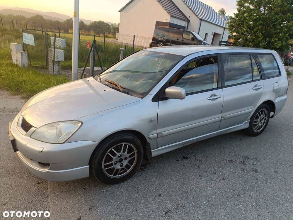 Mitsubishi Lancer - 1