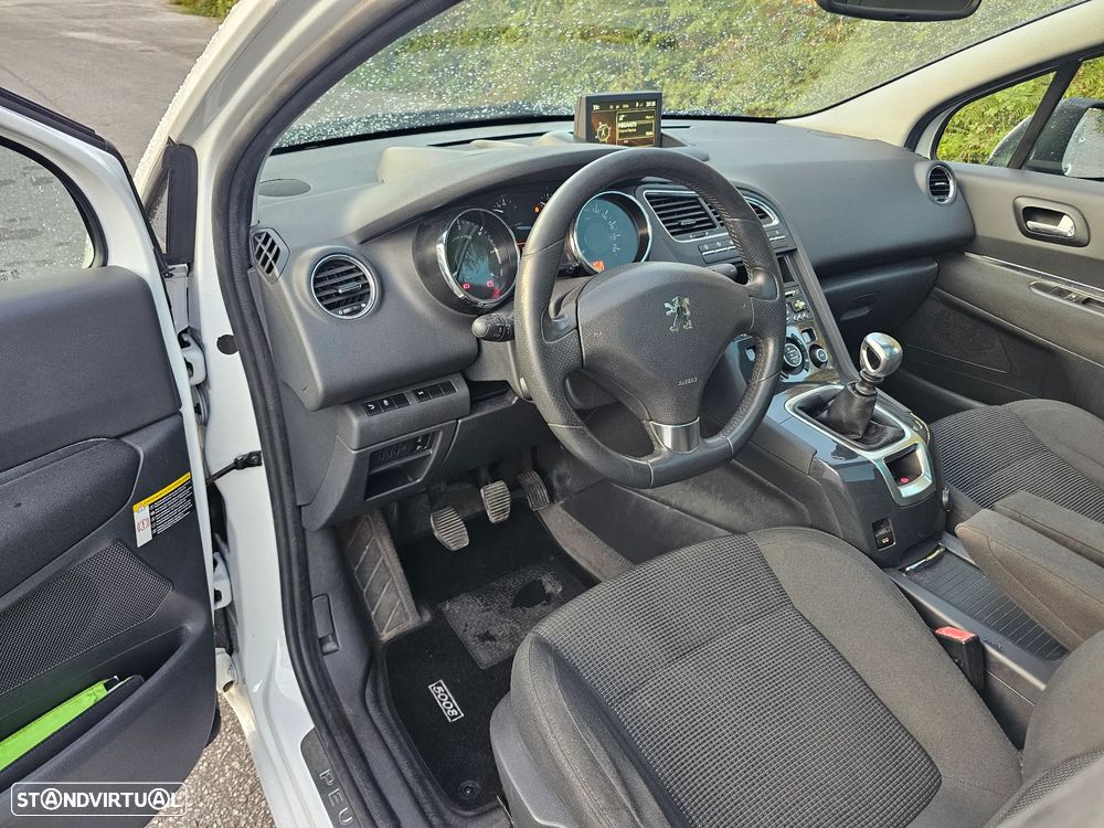 Peugeot 5008 1.6 HDi 7L Allure - 12