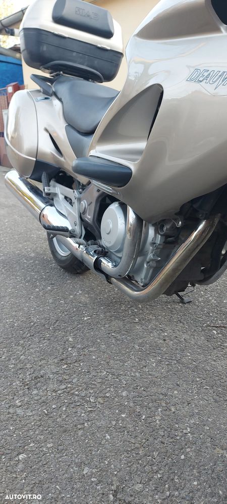 Honda NT 650V Deauville - 6
