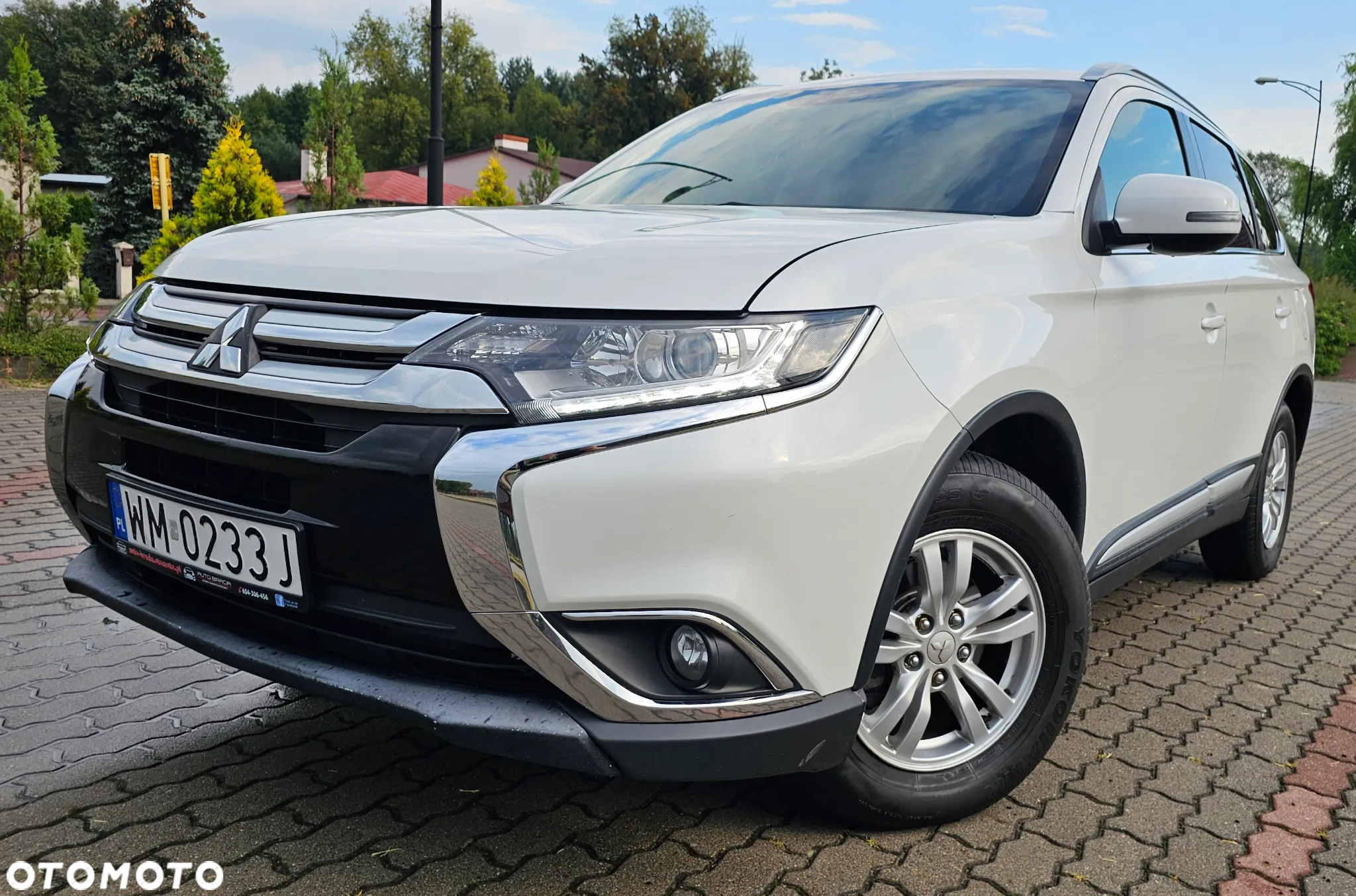 Mitsubishi Outlander 2.0 Instyle Navi 4WD CVT - 35