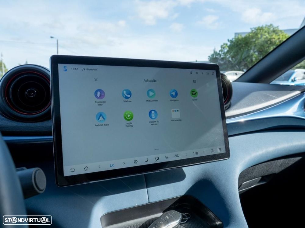 BYD Dolphin 60.4 kWh Design - 36