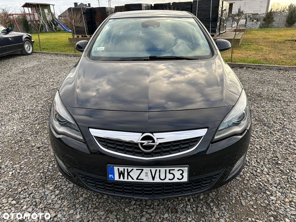 Opel Astra 1.6 T Cosmo - 10