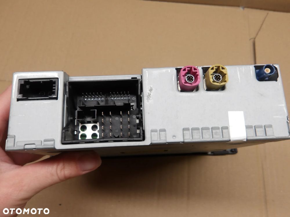 AUDI A4 B8 KOMBI 08-12 3.0TDI CZYTNIK NAWIGACJI 8T1035652D - 4