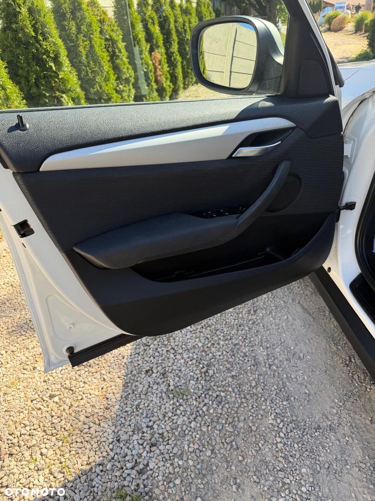 BMW X1 sDrive18d - 13