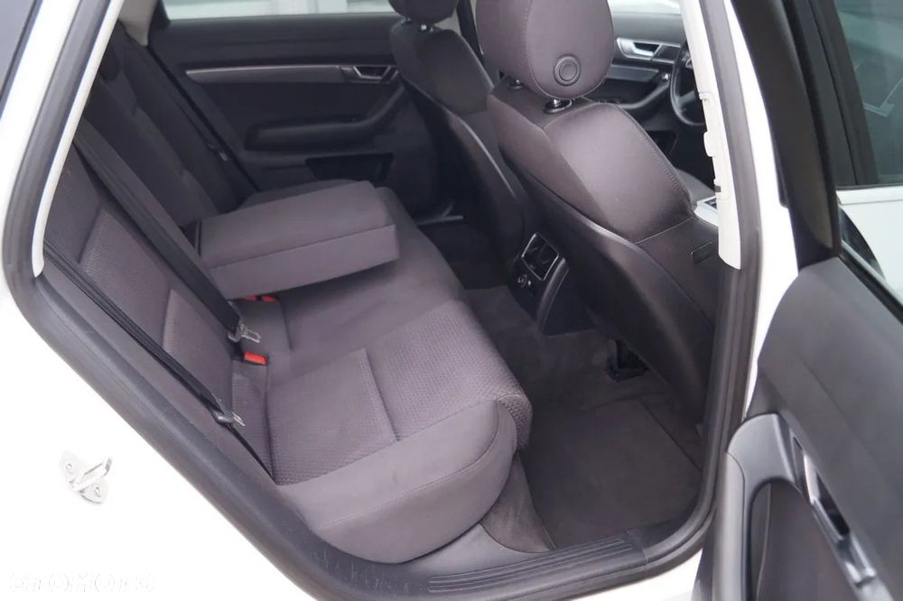 Audi A6 Avant 2.0 TDI DPF multitronic - 26