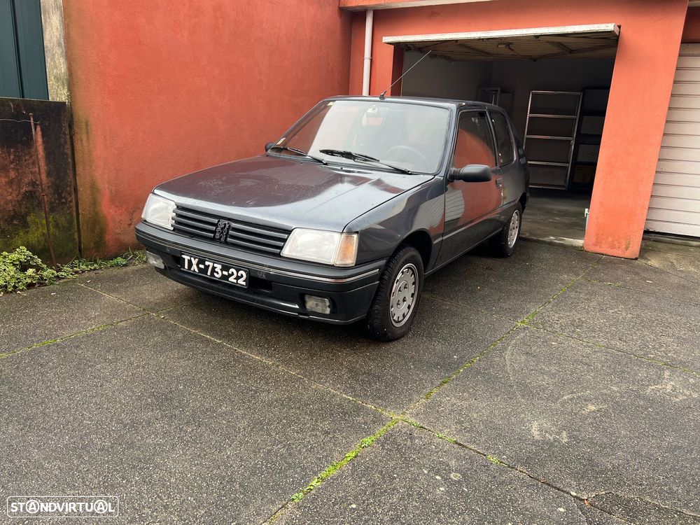 Peugeot 205 1.1 XR - 2