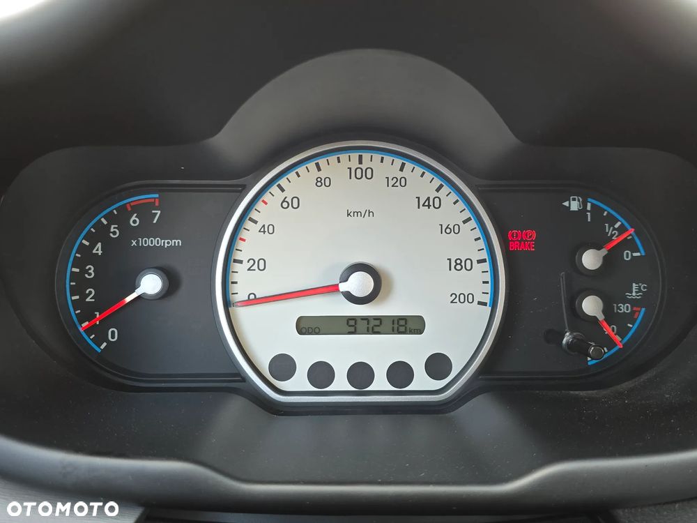 Hyundai i10 1.1 Edition 20 - 25