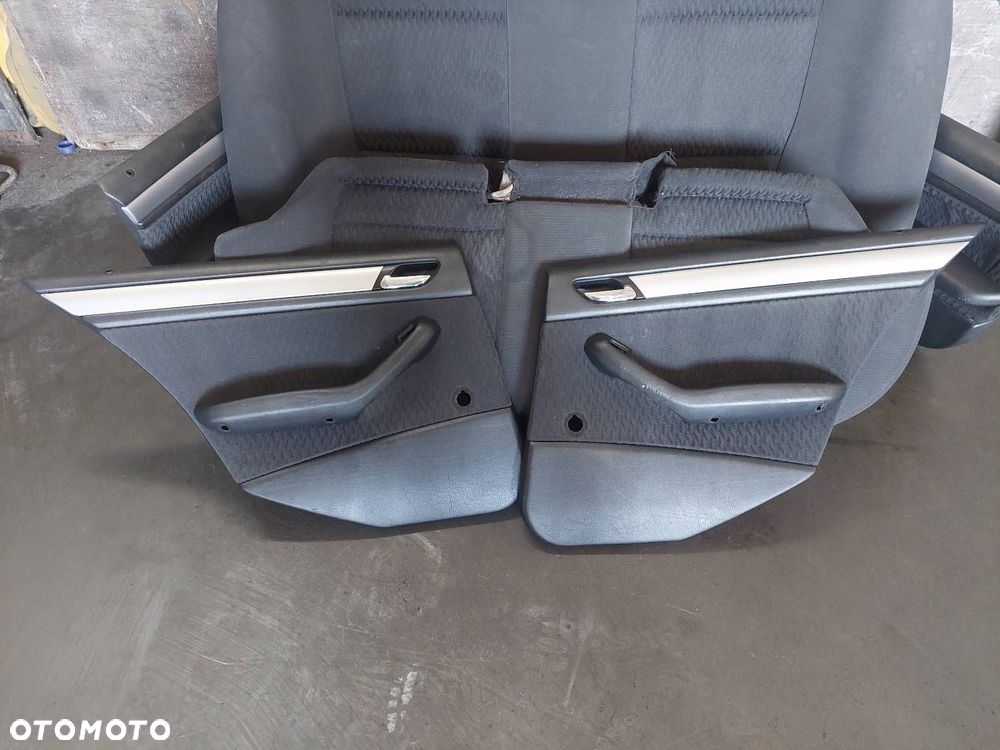 FOTEL FOTELE BOCZKI PODSUFITKA PODŁOKIETNIK KIEROWNICA WNĘTRZE BMW E46 - 7