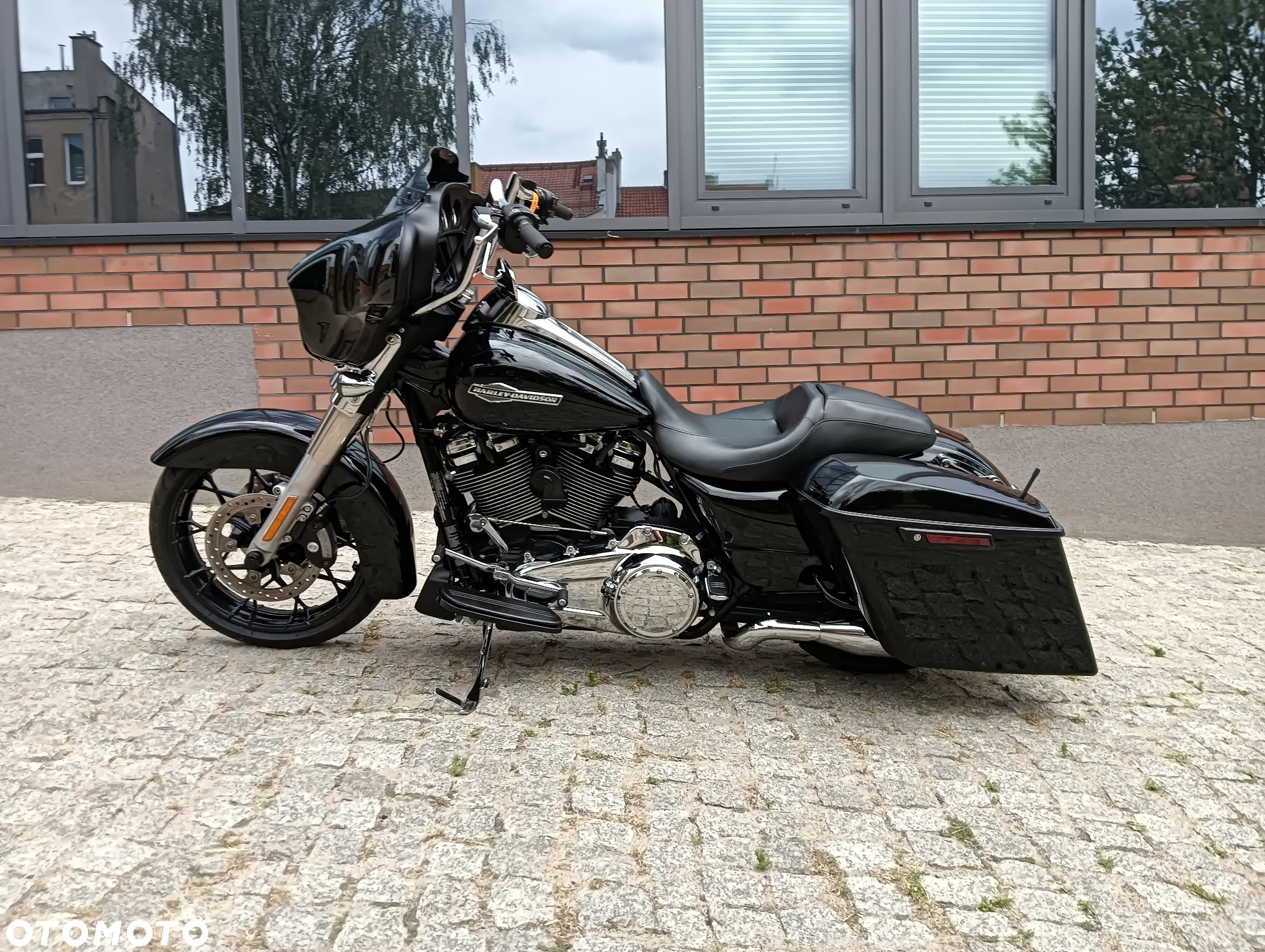 Harley-Davidson Touring Street Glide - 4