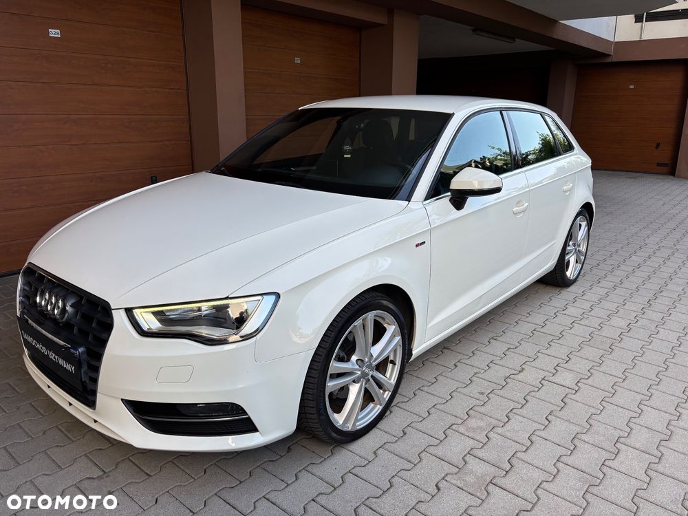 Audi A3 Sportback 1.4 TFSI S line Sportpaket - 2