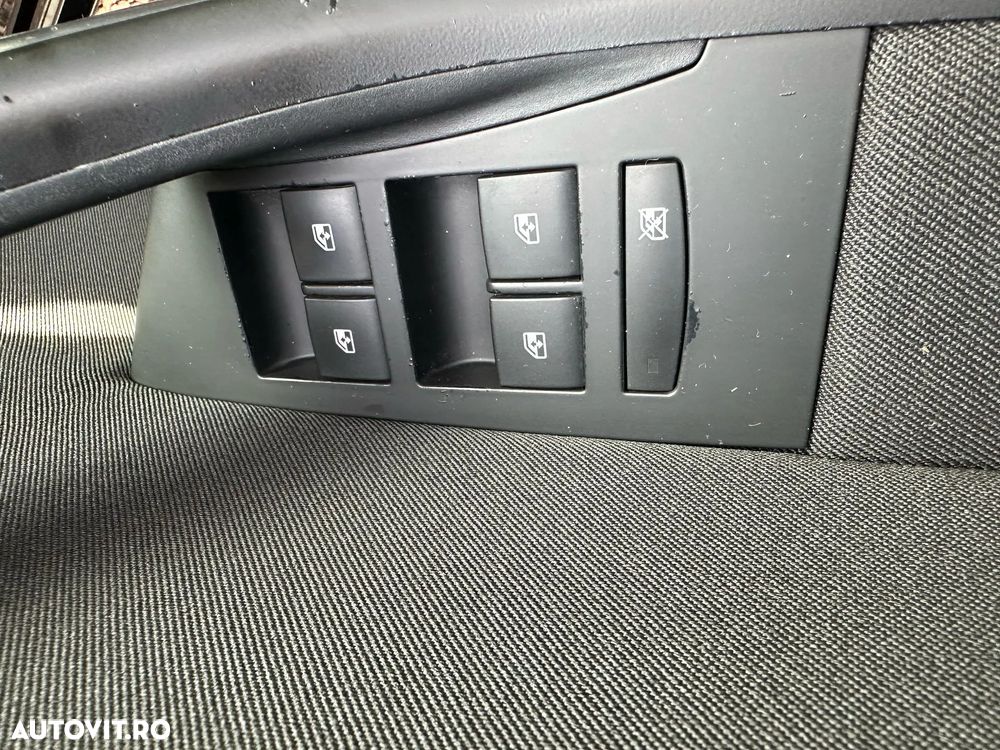 Opel Astra 1.6 TWINPORT ECOTEC Active - 11