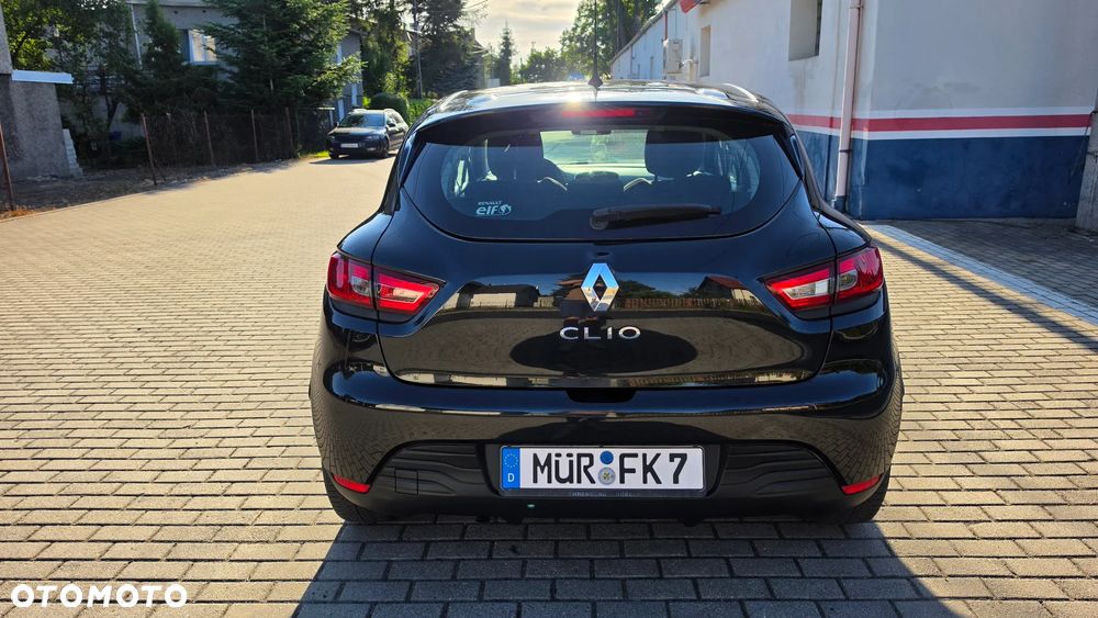 Renault Clio 1.2 16V 75 Life - 7