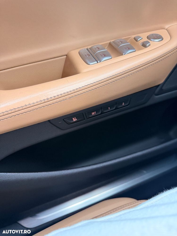 BMW Seria 7 740d xDrive MHEV - 31
