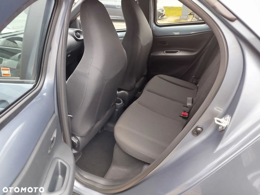 Toyota Aygo X 1.0 VVT-i Comfort CVT - 17
