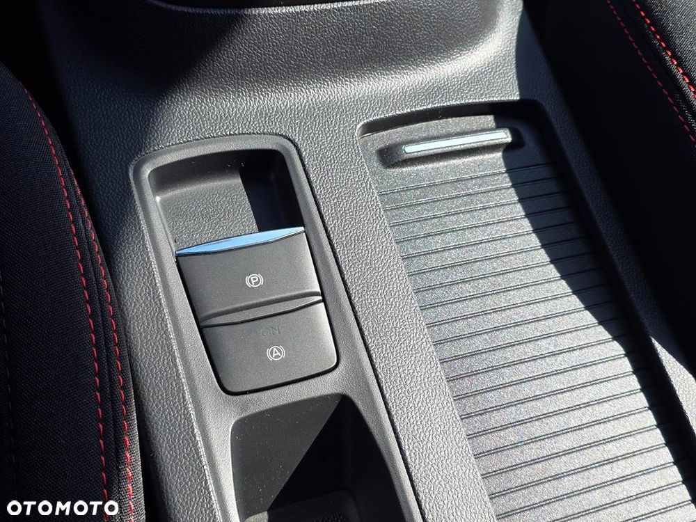Ford Focus 1.0 EcoBoost mHEV ST-Line X - 20
