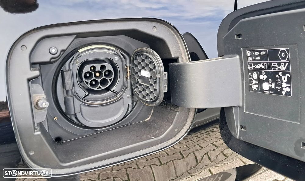 Mercedes-Benz CLA 250 e Progressive - 16