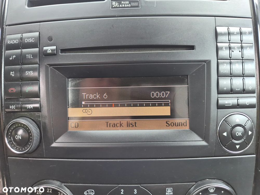 Mercedes-Benz Klasa A 160 BlueEFFICIENCY Elegance Special Edition - 21