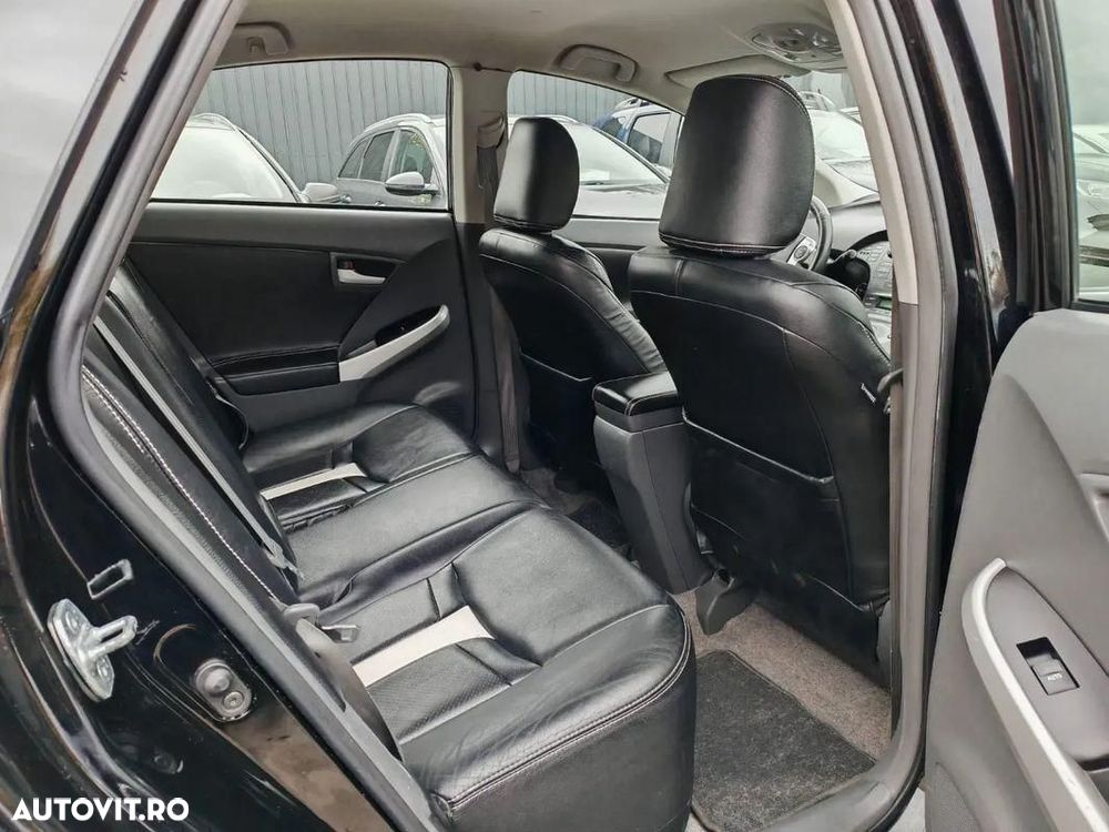 Toyota Prius - 7