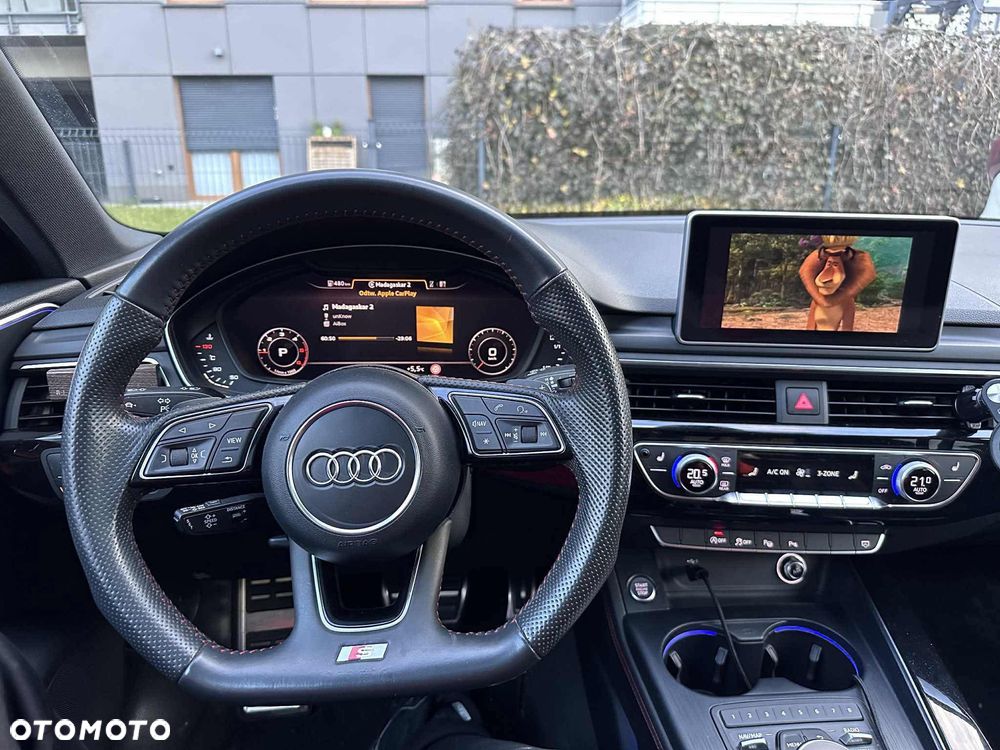 Audi A4 Limousine - 21