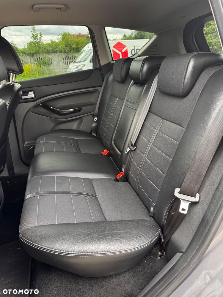 Ford Kuga 2.0 TDCi 2x4 Titanium - 30