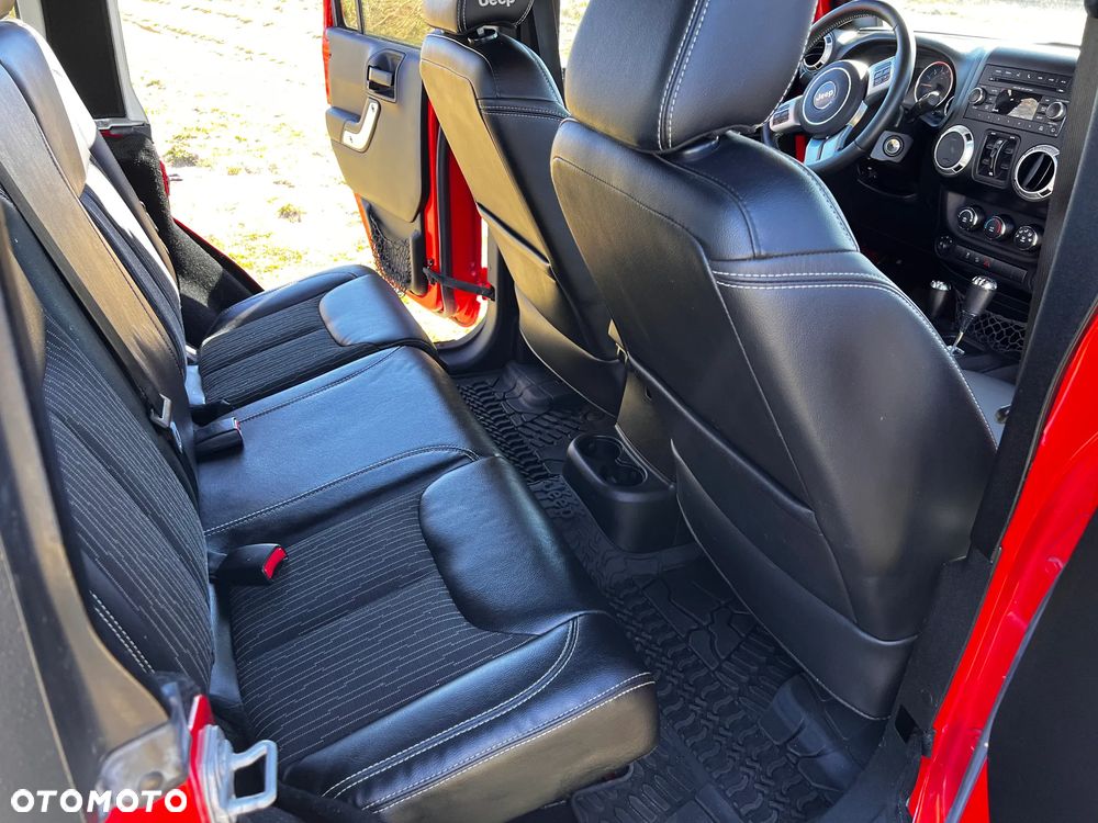 Jeep Wrangler 3.6 Unlim 75th Anniv - 27