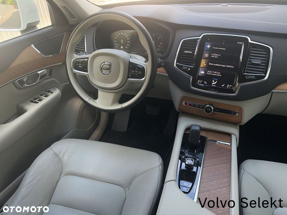 Volvo XC 90 B5 D AWD Momentum Pro - 11