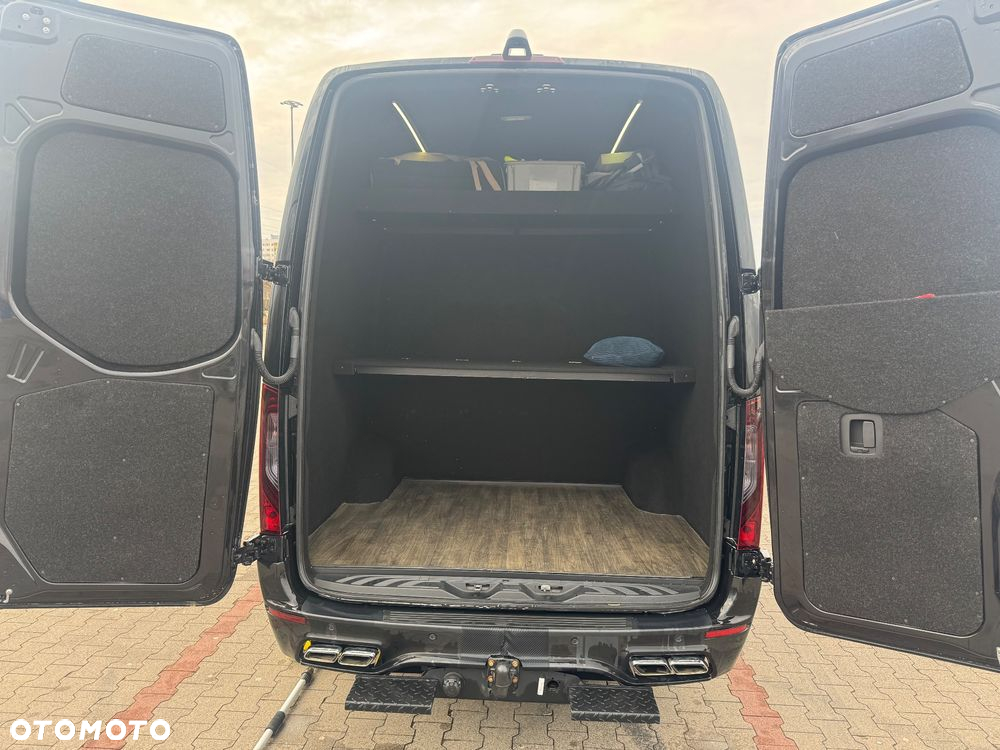 Mercedes-Benz Sprinter - 21