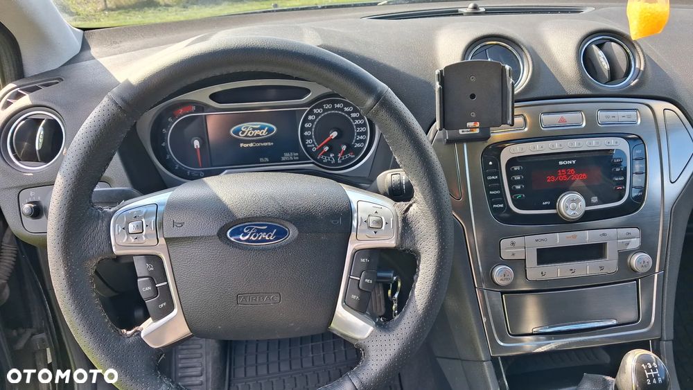 Ford Mondeo 2.0 Trend - 13