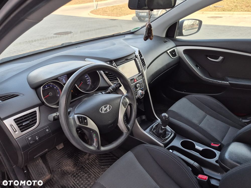 Hyundai i30 1.4 Comfort - 12