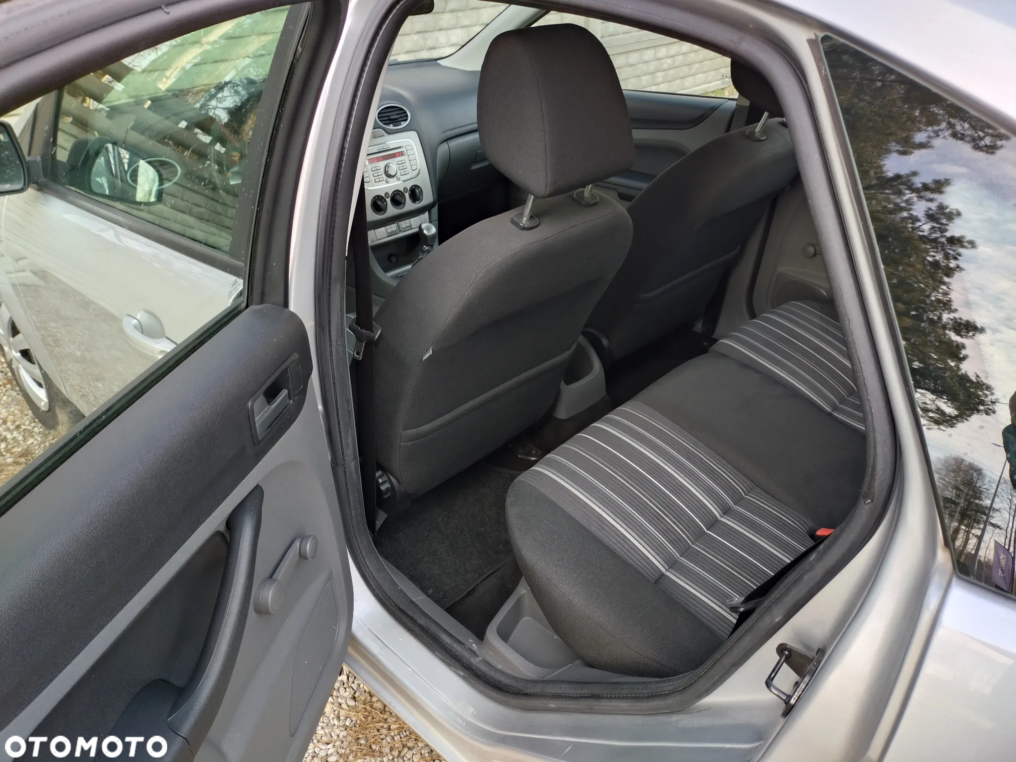 Ford Focus 1.6 16V Ambiente - 15