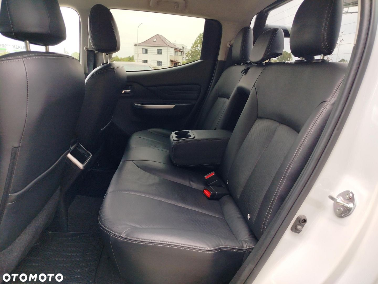Mitsubishi L200 - 12
