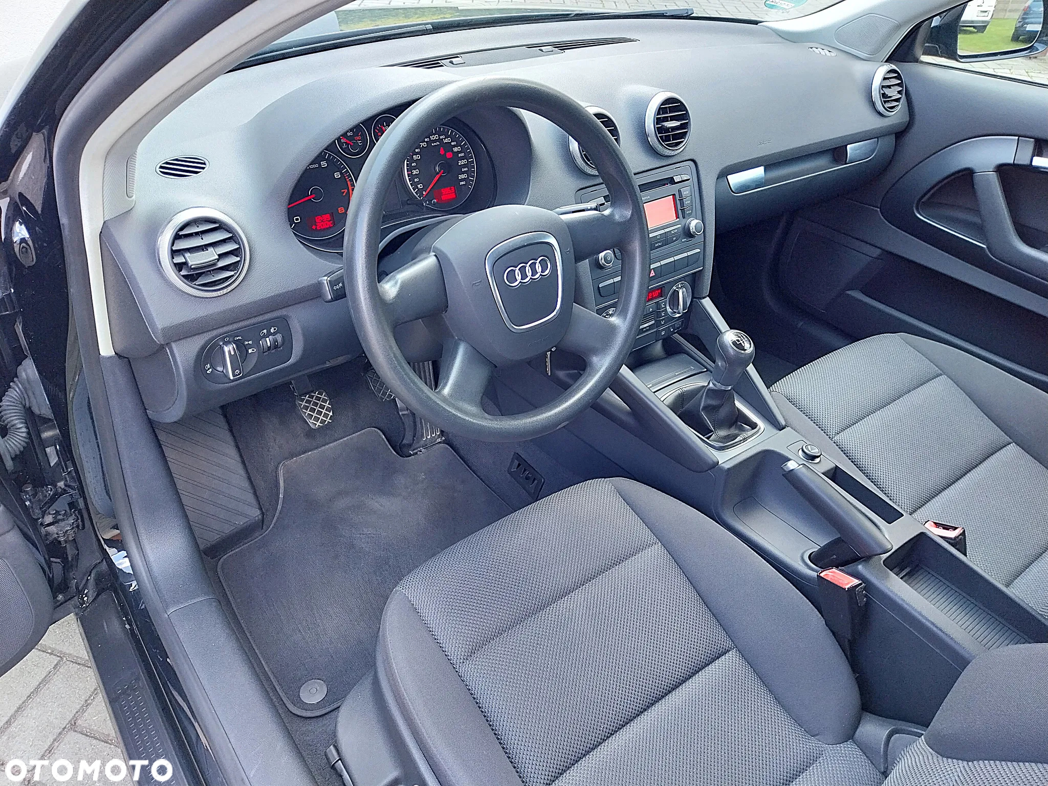 Audi A3 1.6 Attraction - 15