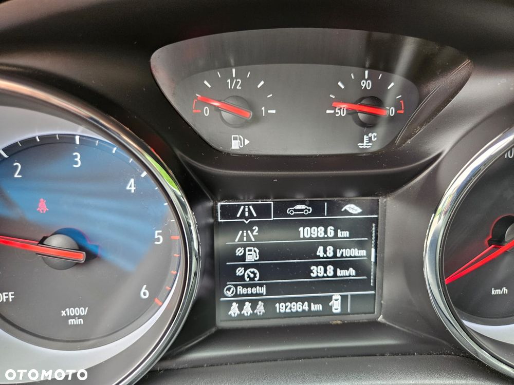 Opel Astra 1.6 CDTI Sport - 9