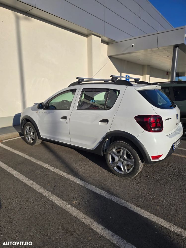 Dacia Sandero Stepway TCe 90 MT6 Essential - 6
