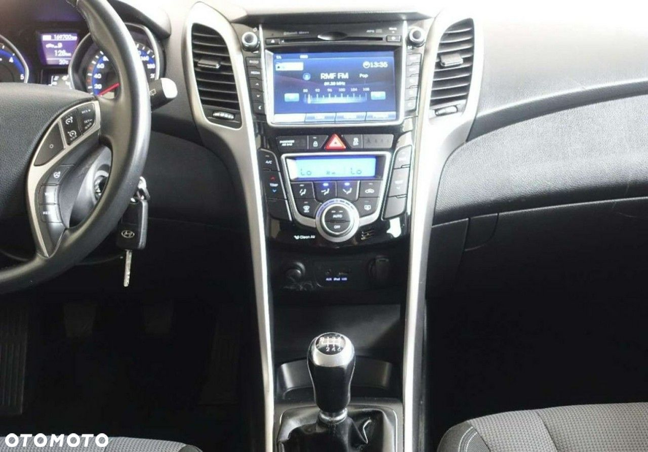 Hyundai i30 1.6 D GO - 25