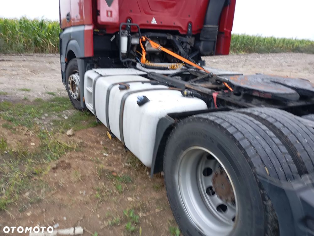 Mercedes-Benz actros - 3