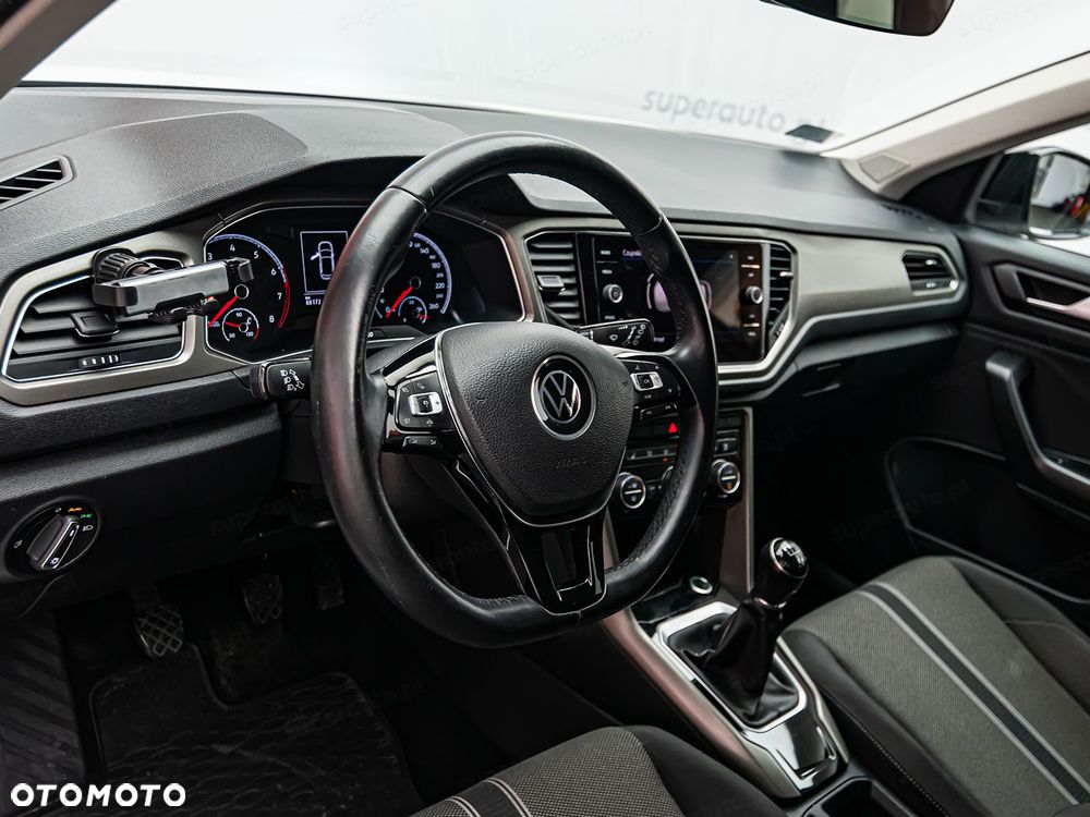 Volkswagen T-Roc - 8