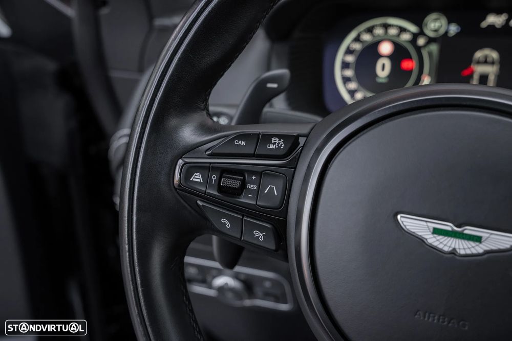 Aston Martin DBX 707 - 39