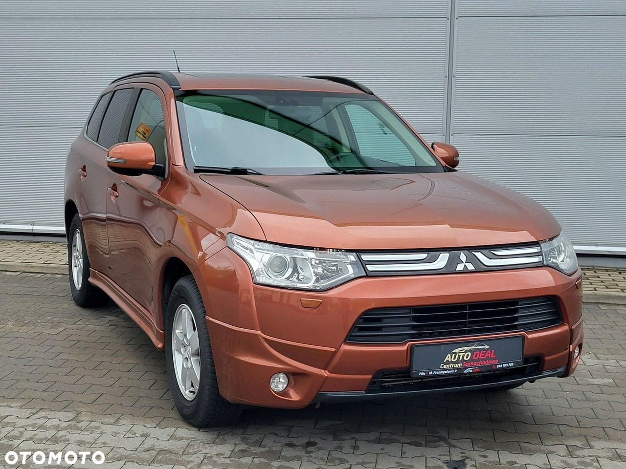 Mitsubishi Outlander - 4