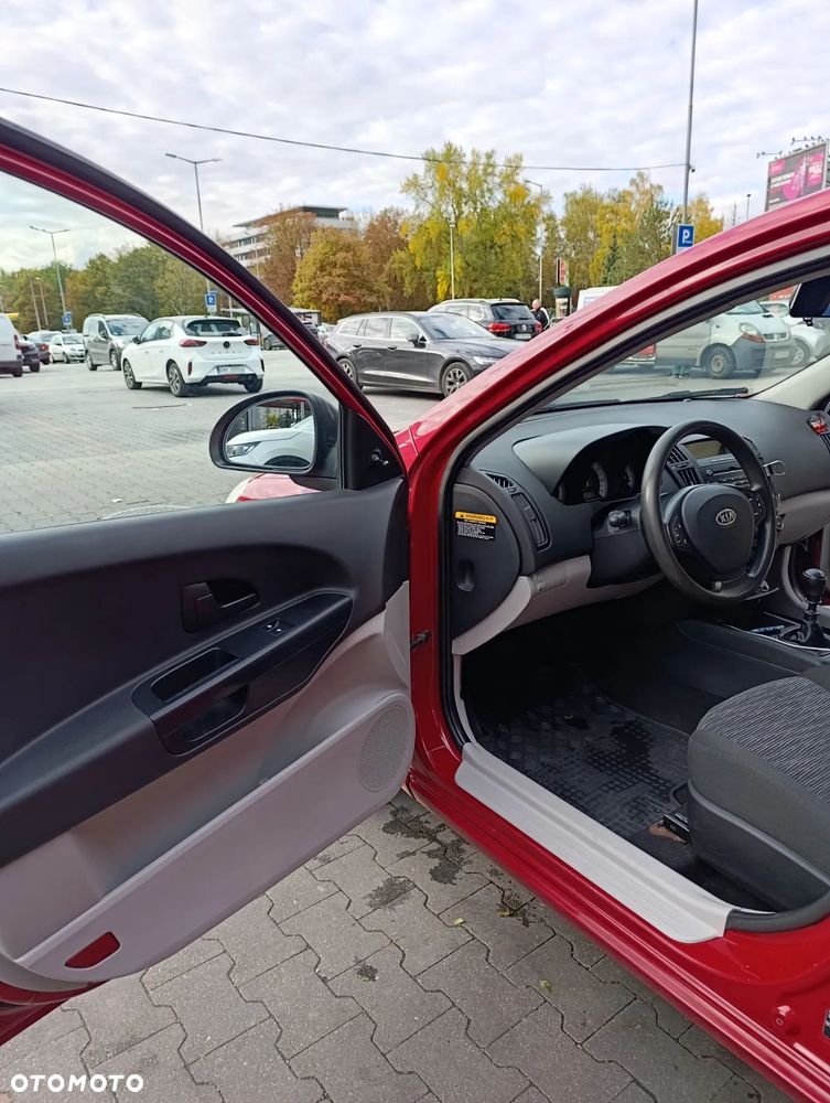 Kia Ceed Cee'd 1.6 Comfort + - 15