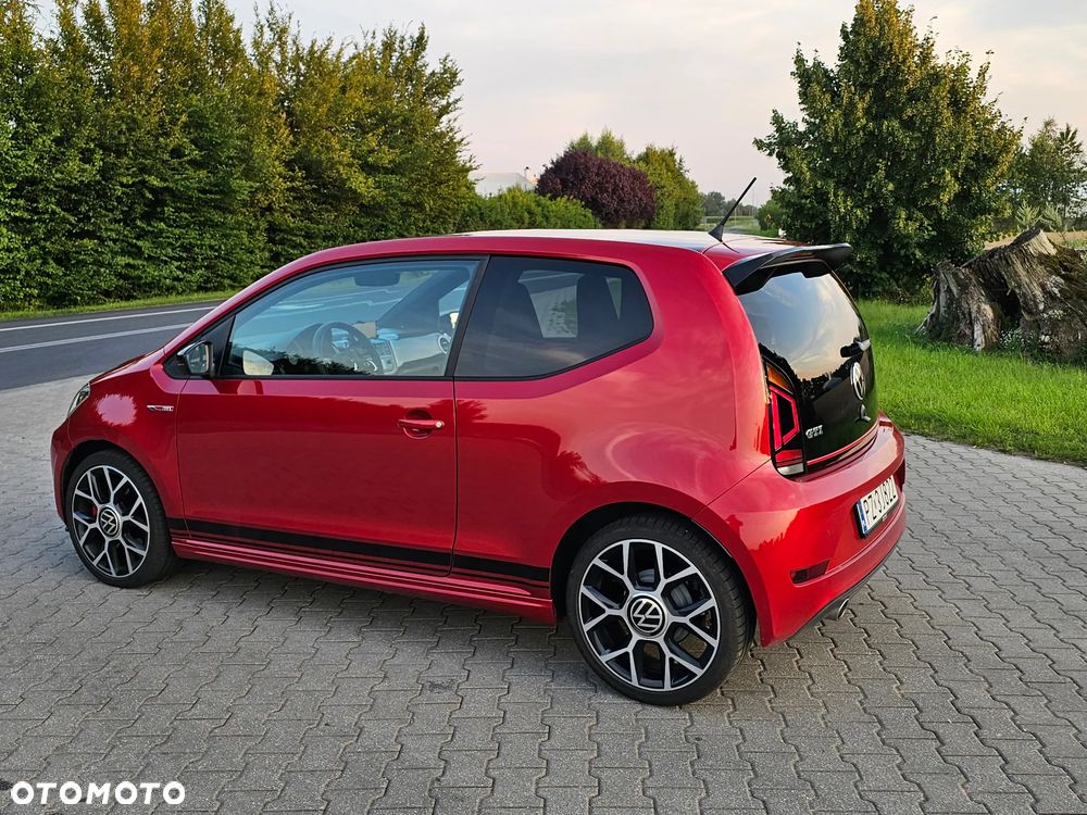 Volkswagen up! - 8